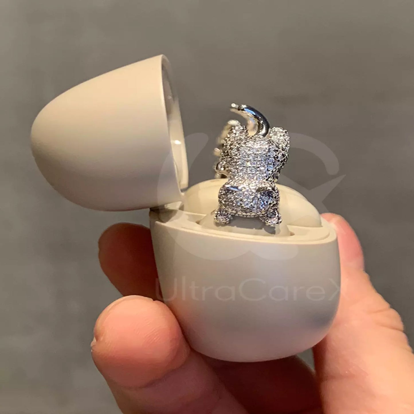 UltraCareX Open Earbud Charms - Hug Cat Diamond Jewelry for HUAWEI FreeClip, Ear-clip earbuds, Clip Earbuds Decorative Accessory, White