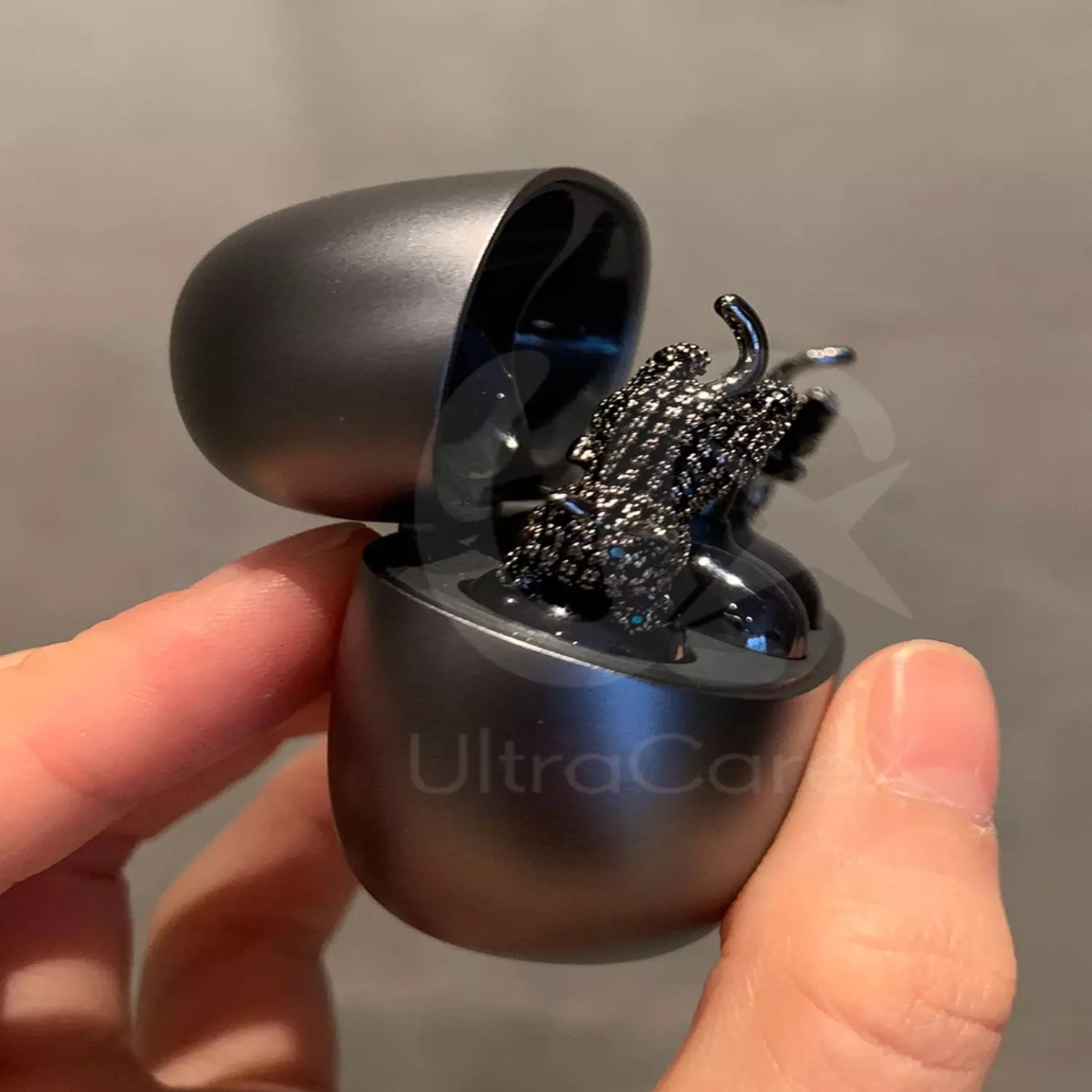 UltraCareX Open Earbud Charms - Hug Cat Diamond Jewelry for HUAWEI FreeClip, Ear-clip earbuds, Clip Earbuds Decorative Accessory, Black